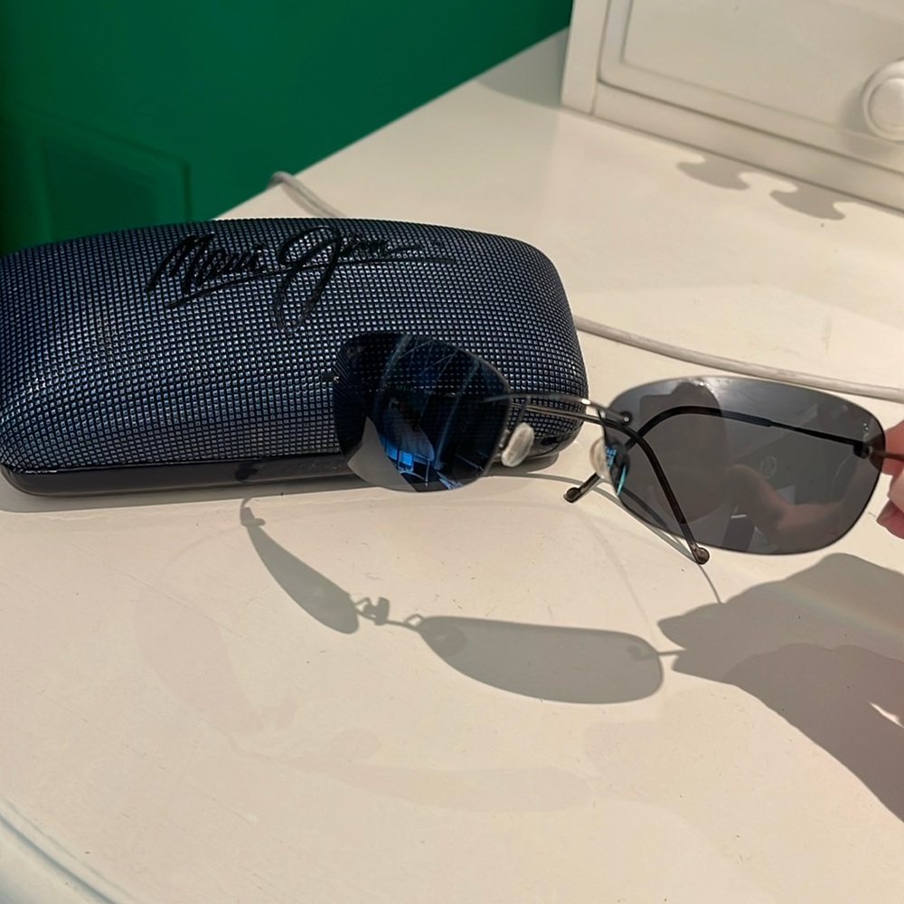 Maui Jim unisex bendable sunglasses
